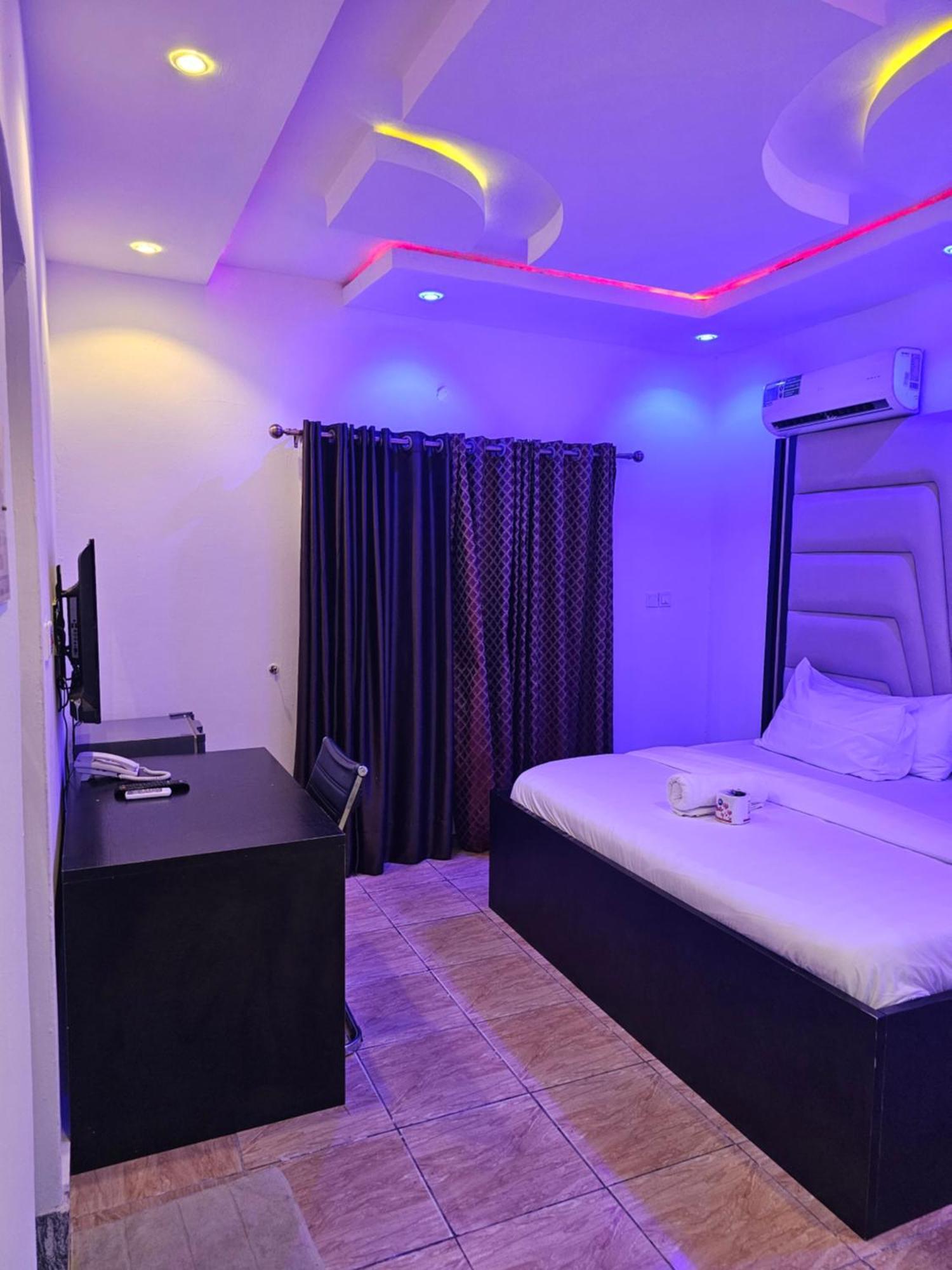 Vhs Vinchee Suites Lagos Kültér fotó