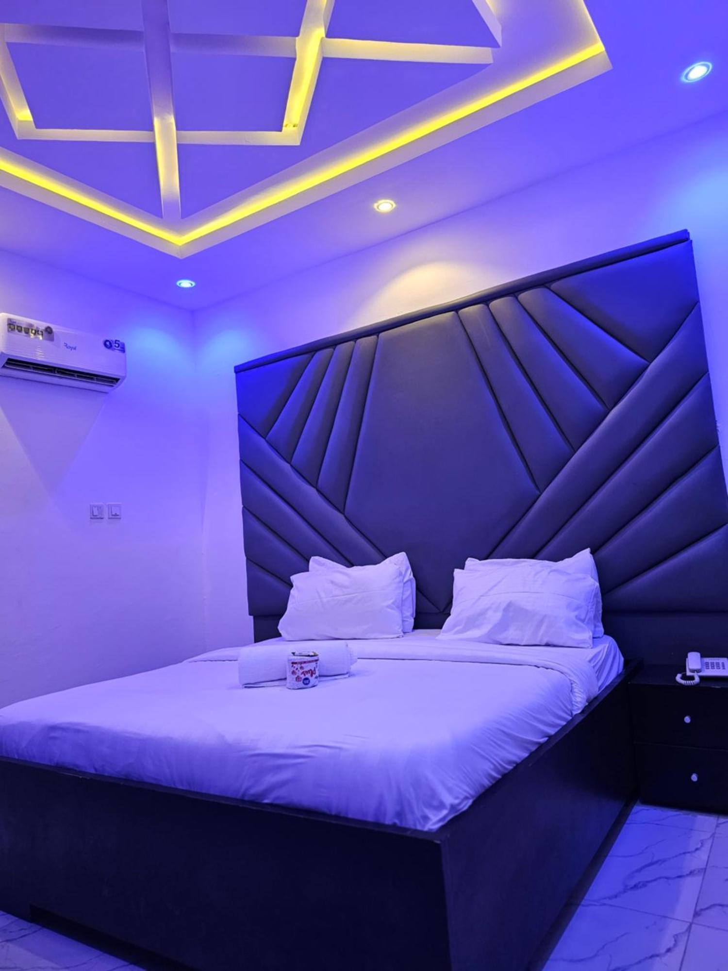 Vhs Vinchee Suites Lagos Kültér fotó