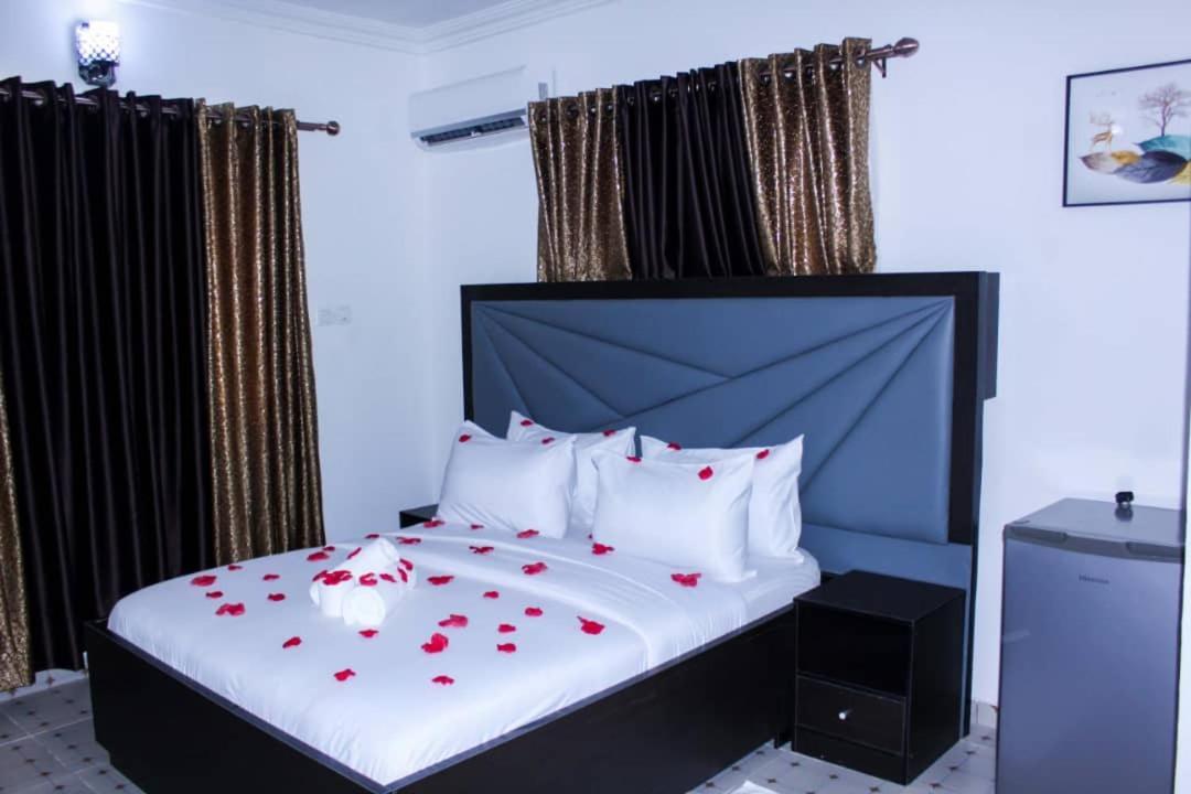 Vhs Vinchee Suites Lagos Kültér fotó