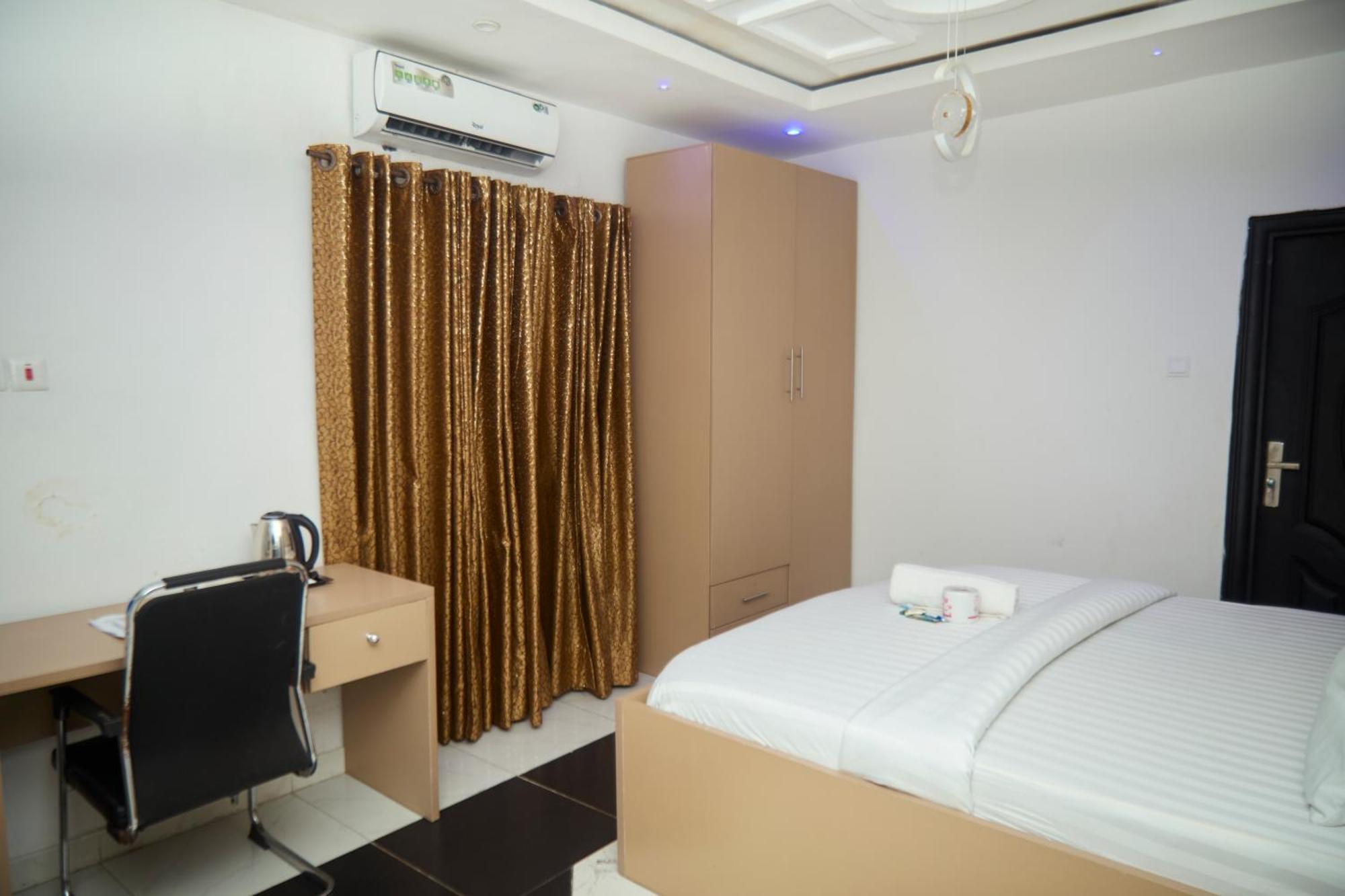 Vhs Vinchee Suites Lagos Kültér fotó